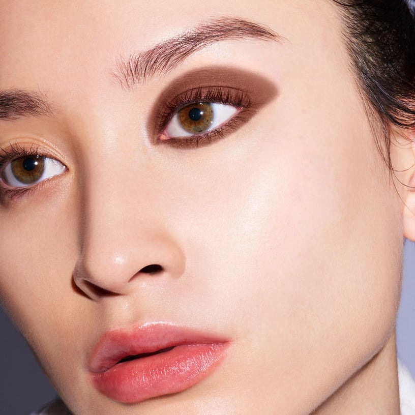 Silmapliiats Shiseido Kajal InkArtist, 0.8 g