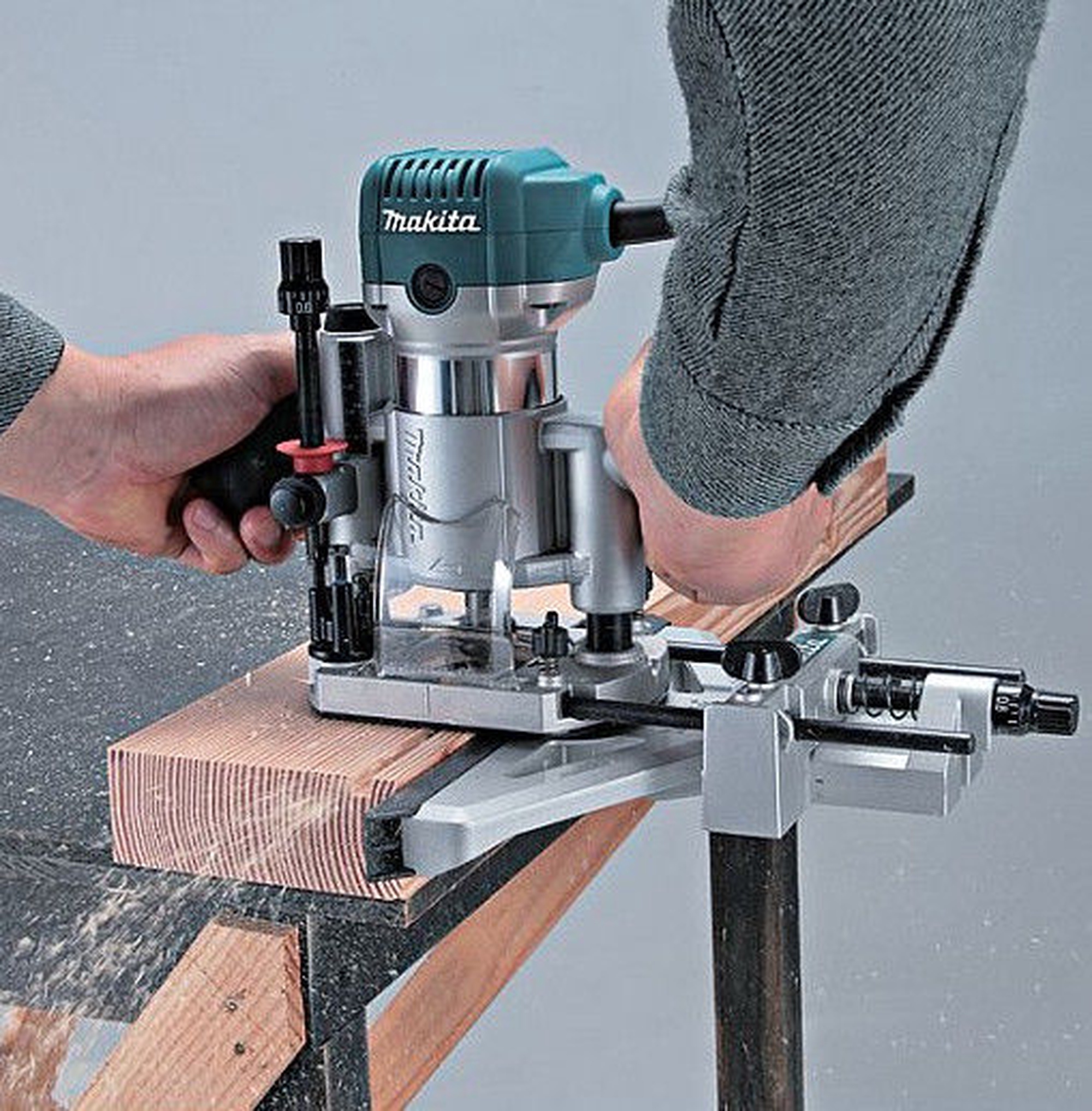 Wunderbar Makita Rt0700cx2j Frästisch Höhenverstellung Fotos