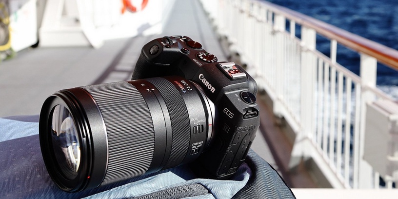 Зеркальный фотоаппарат Canon EOS RP + RF 24-240mm f/4-6.3 IS USM