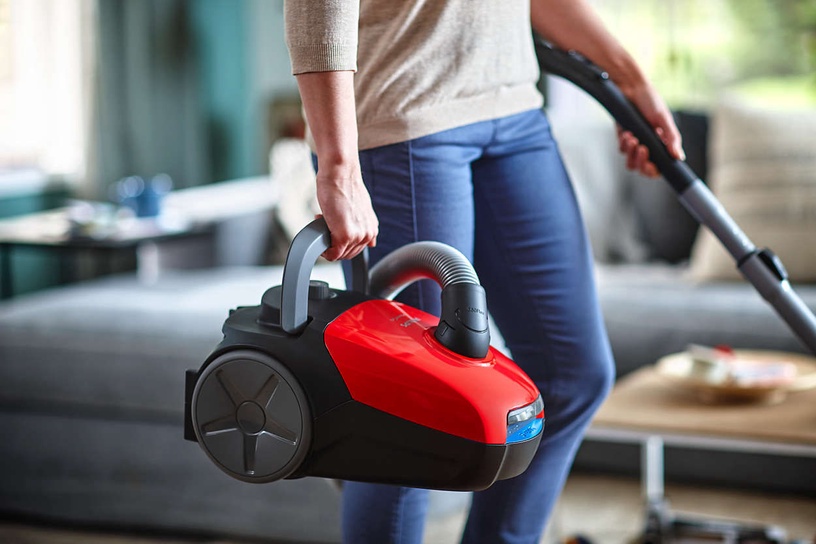 Пылесос Philips PowerGo FC8243/09, 750 Вт
