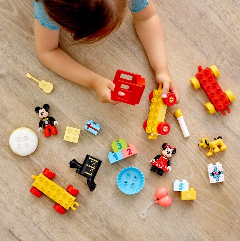 Konstruktors LEGO DUPLO® | Disney Mickey and Friends Mikipeles un Minnijas dzimšanas dienas vilciens 10941, 22 gab.