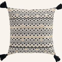 Dekoratyvinė pagalvėlė Douceur Boho Tamarin, juoda/smėlio, 45 cm x 45 cm