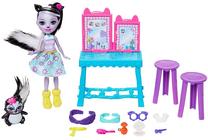 Кукла Mattel Enchantimals Enchantimals Stinkin Cute Vanity With Sage Skunk GJX34, 15 см, многоцветный