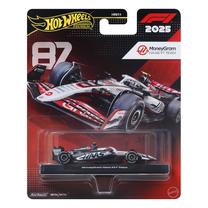Игрушечная машина Mattel Hot Wheels Premium F1 Haas Oliver Bearman JKD90, 1:64, белый цв./черный цв./красный цв.