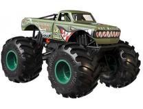 Игрушечный квадроцикл Mattel Hot Wheels Monster Trucks V8 Bomber GWL16, 1:24, зеленый цв.