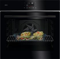 Įmontuojama orkaitė AEG 5000 serija SurroundCook TU5PB43APB