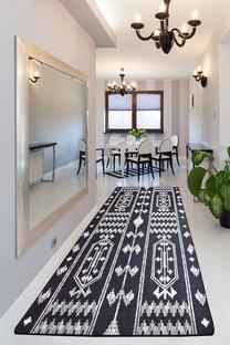 Kiliminis takas Conceptum Hypnose Hued 882CHL2735, balta sp./juoda sp., 300 cm x 80 cm