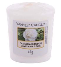 Žvakė, aromatinė Yankee Candle Camellia Blossom, 15 h, 49 g, balta sp.