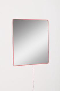 Spogulis Kalune Design Square Led, ar gaismu, stiprināms, 30 cm x 30 cm, rozā krās.