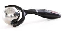Ķermeņa masieris Gymstick Cold Massager 63051, 18.5 cm x 8 cm, sudraba krās./melna krās.