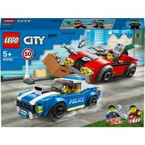 Konstruktors LEGO® City Police Highway Arrest 60242, 185 gab.