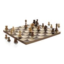 Male Umbra Wobble Chess Set