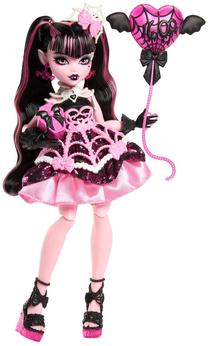 Prekė su pažeista pakuote. Lėlė su priedais Mattel Monster High Scary Sweet Birthday Drakulaura JBG74, 29 cm, (spalva/dizainas parenkami atsitiktine tvarka)