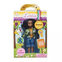 Кукла с аксессуарами Lottie Kid Activist, 18 см, многоцветный