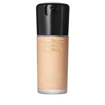 Kreminė pudra, serumas MAC Studio Radiance, nw30, 30.0 ml