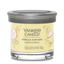 Žvakė, aromatinė Yankee Candle Signature Small Vanilla Cupcake, 20 - 30 h, 122 g, rusva sp.